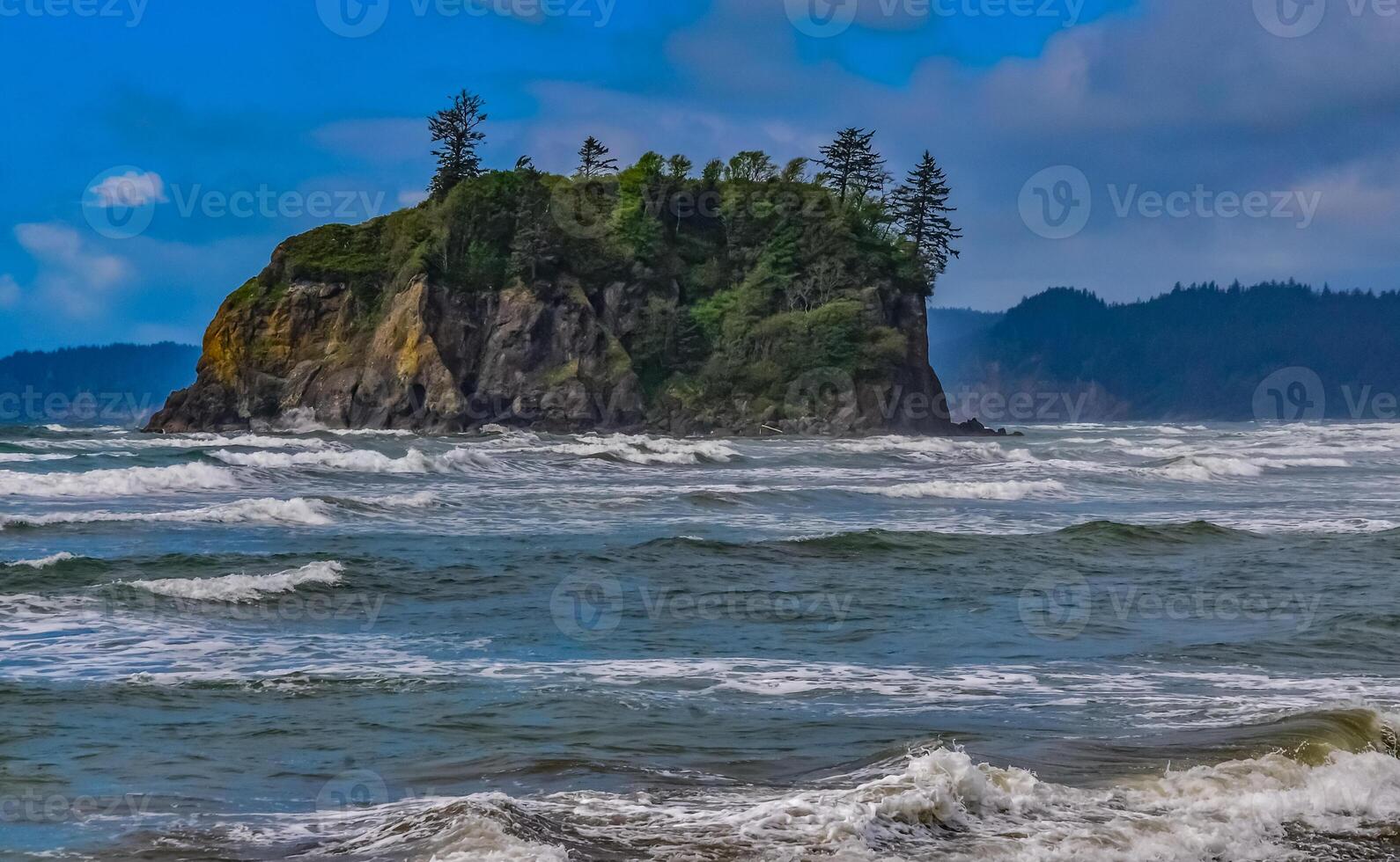 Marine landscape. Small islands and rocks on the shores of the Pacific Ocean in Olympic National Park, Washington photo