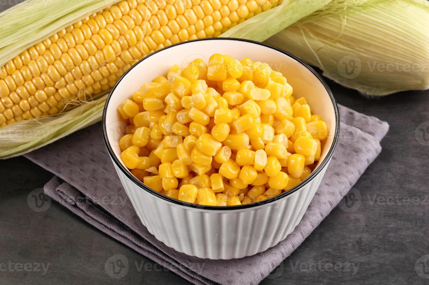 Canned sweet young corn grain photo