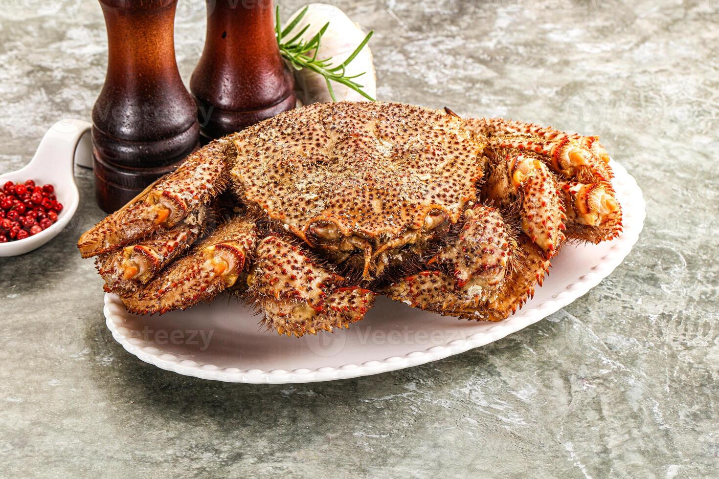 Delicous gurmet Steamed hairy crab photo