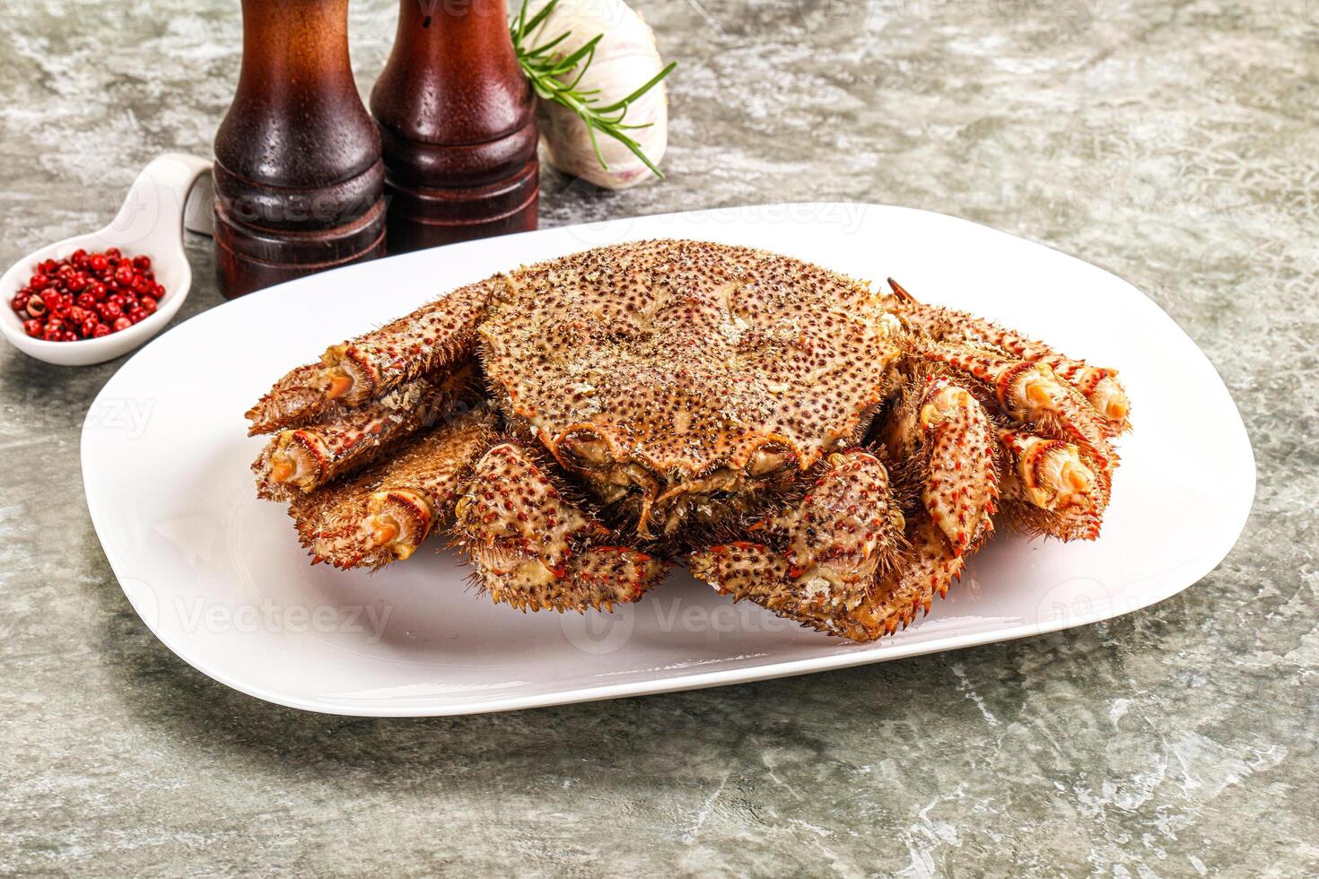 Delicous gurmet Steamed hairy crab photo