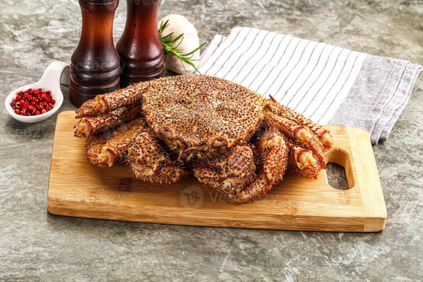 Delicous gurmet Steamed hairy crab photo