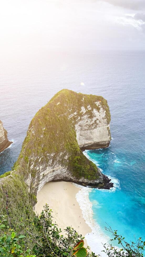 main of view of kelingking beach, one of the most amazing spots on nusa penida island, bali. Kelingkiing beach photo
