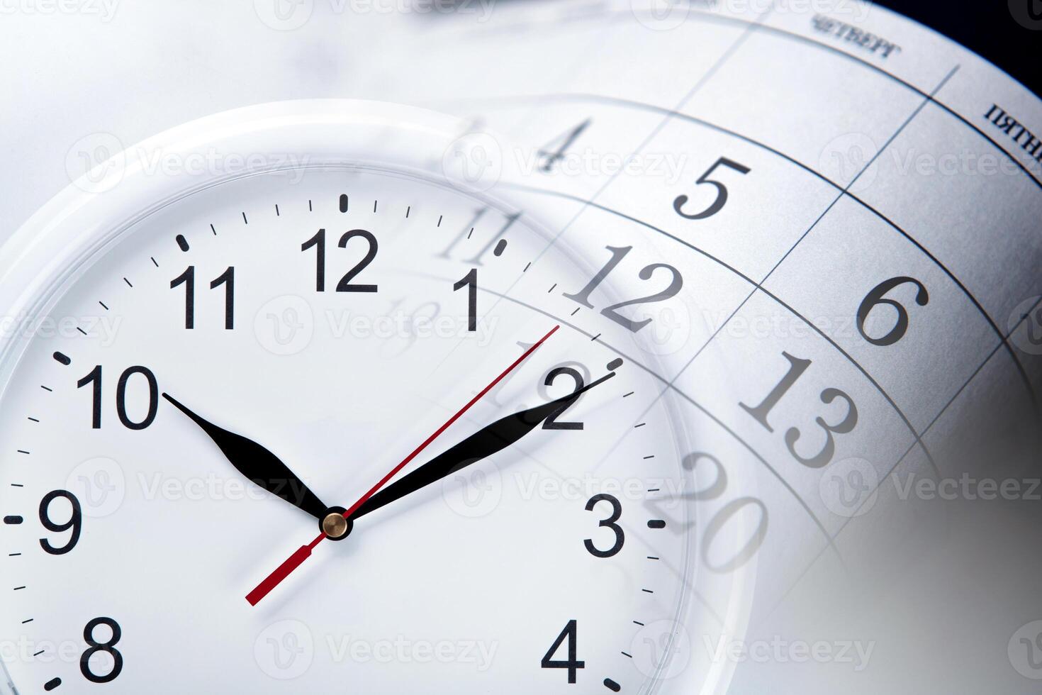 wall calendar with the number of days and clock photo
