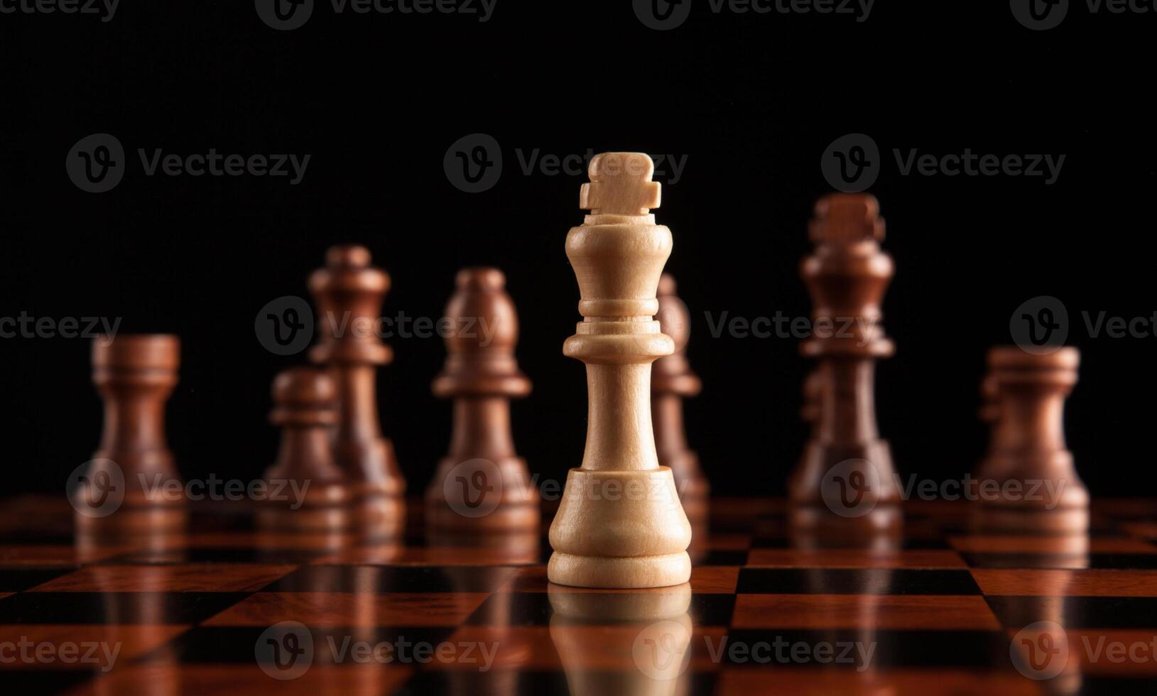chess game with the king in the center photo