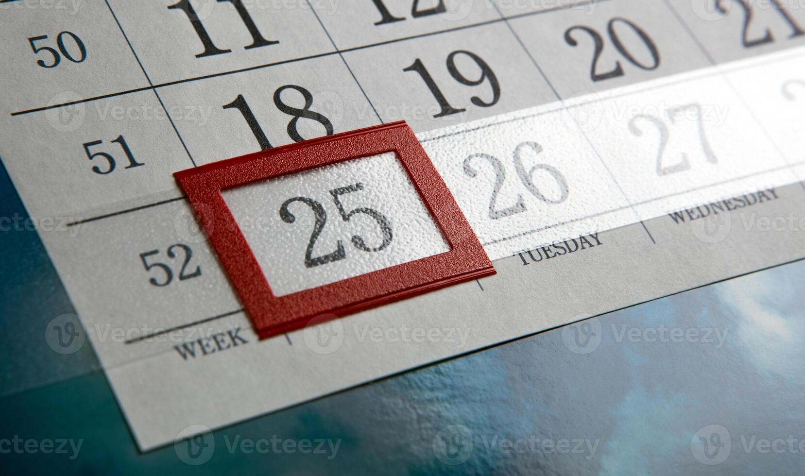 December 25 and calendar days with numbers close up photo