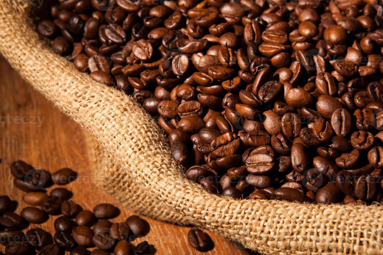 roasted coffee beans in a bag photo