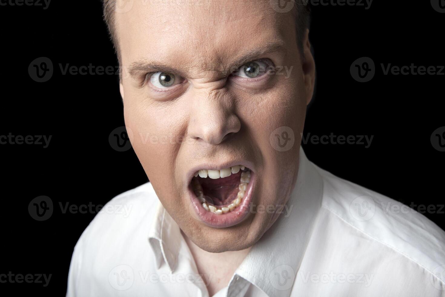 face screaming men photo