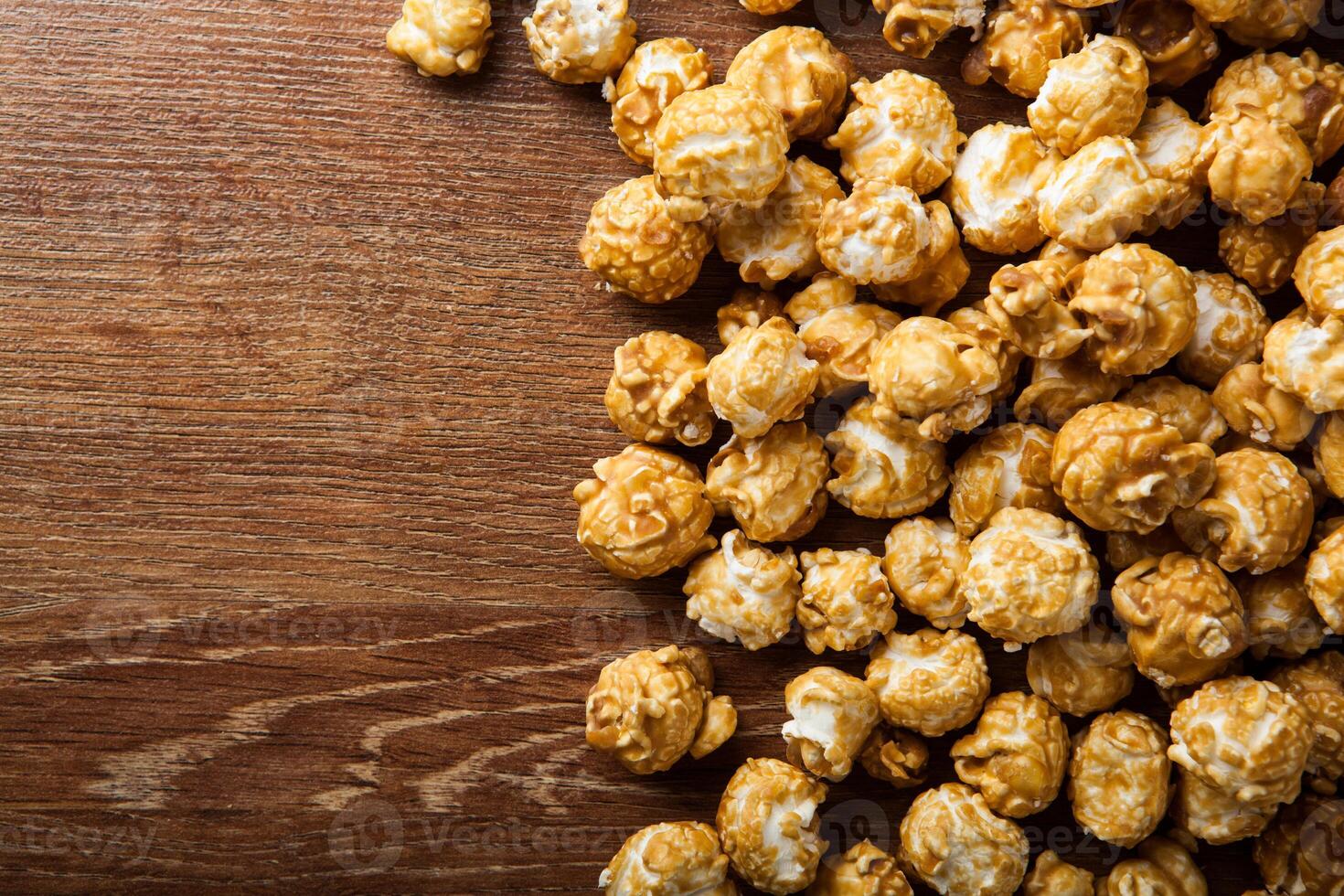 a lot of golden caramel corn background photo