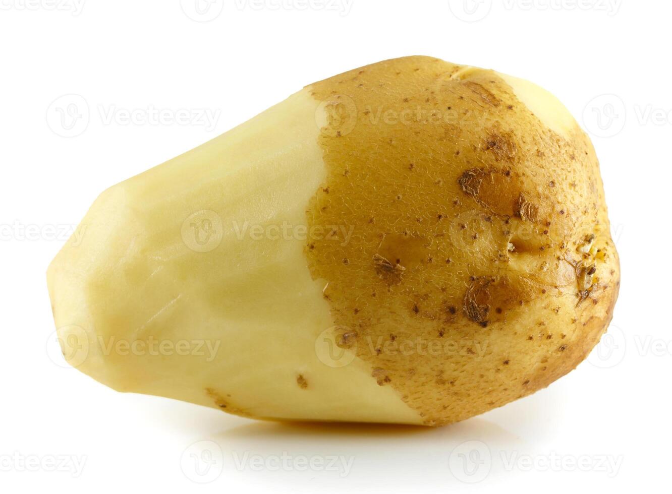 potato on white background photo