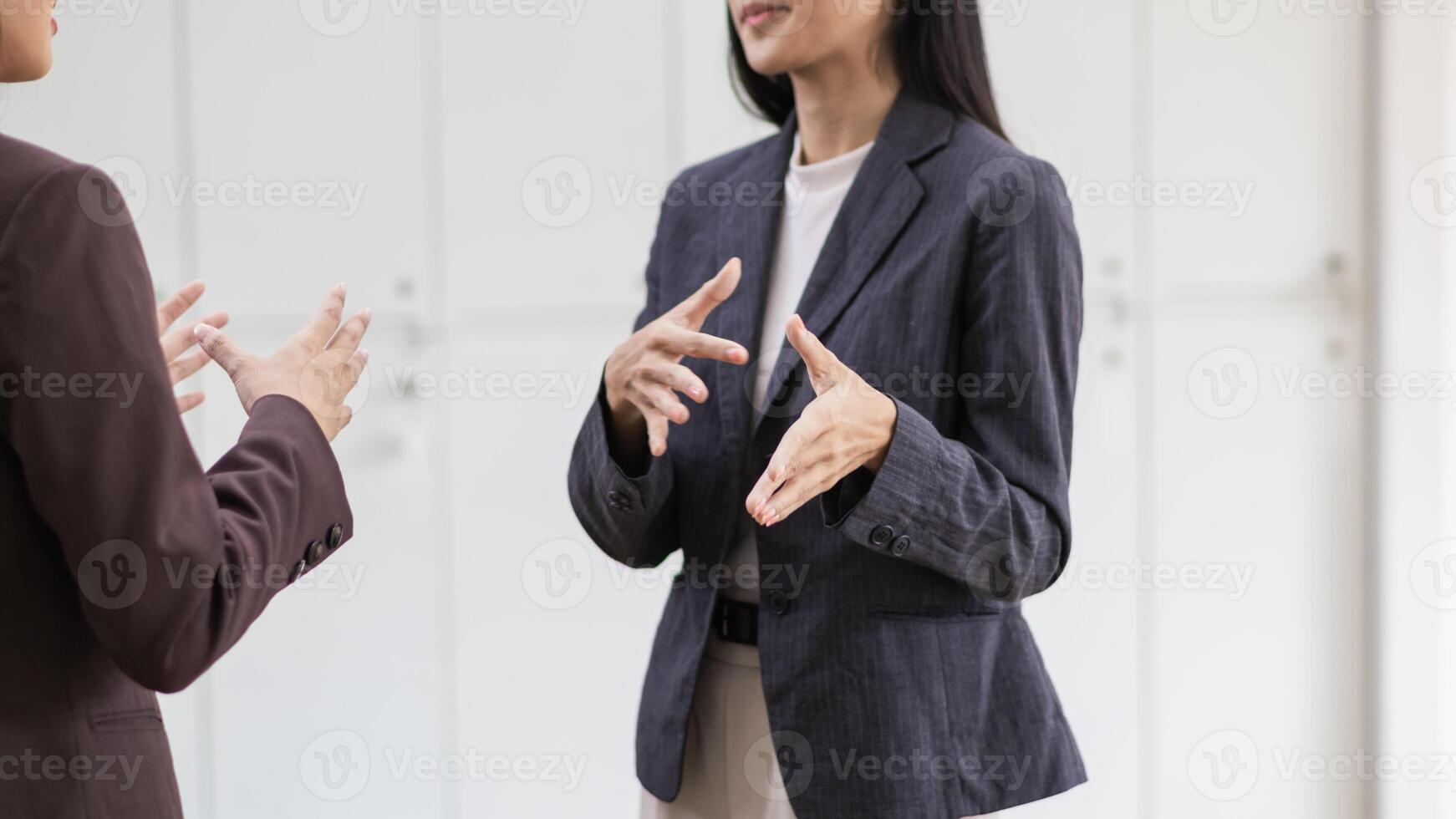 Start Up Entrepreneur Business people in conference room are introducing and consulting each other to create good business profits. consulting with consultant between investors to exchange knowledge. photo