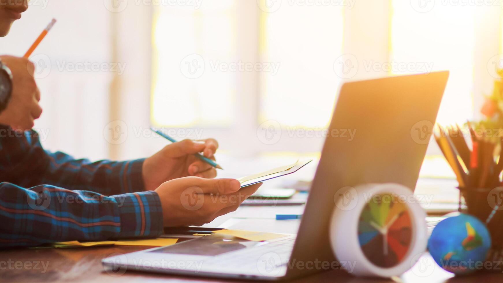 Smooth Focus, group of web designers are working together to develop mobile responsive website with UI UX Front End Designer Previewing. website designers in form of mobile applications with UI UX photo