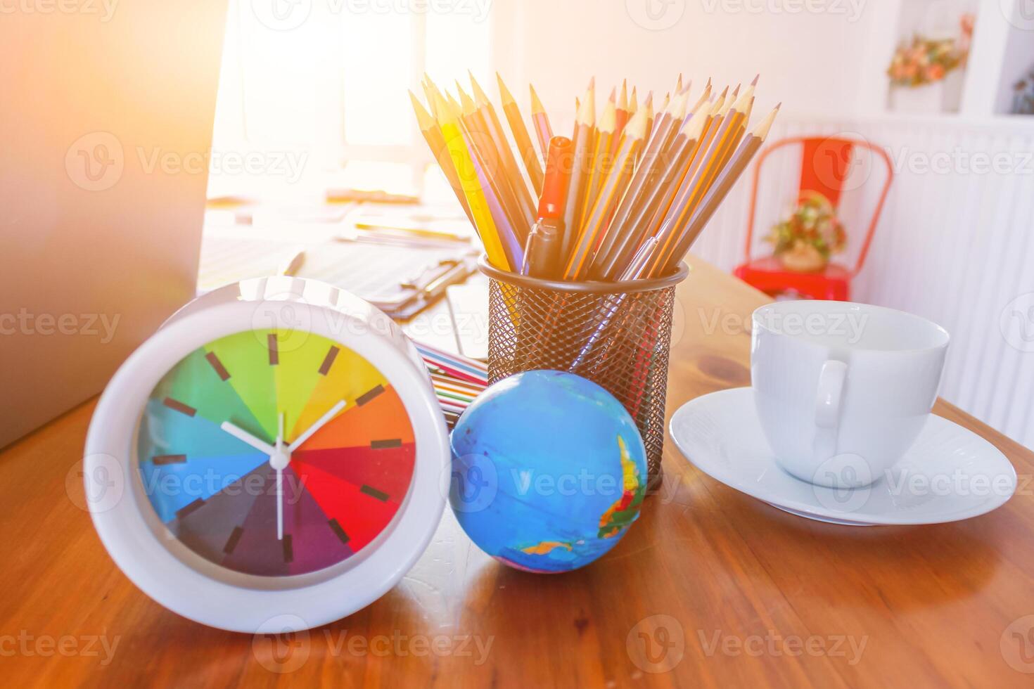 Smooth Focus, group of web designers are working together to develop mobile responsive website with UI UX Front End Designer Previewing. website designers in form of mobile applications with UI UX photo
