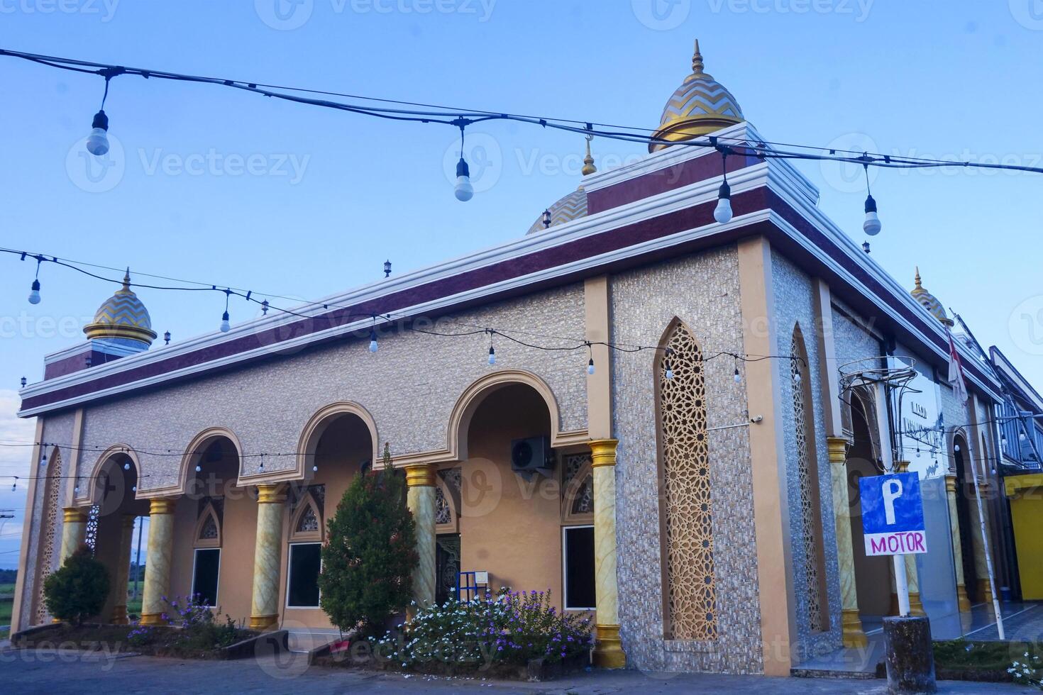 the view of the mosque and its dome looks out, creating a stunning view photo