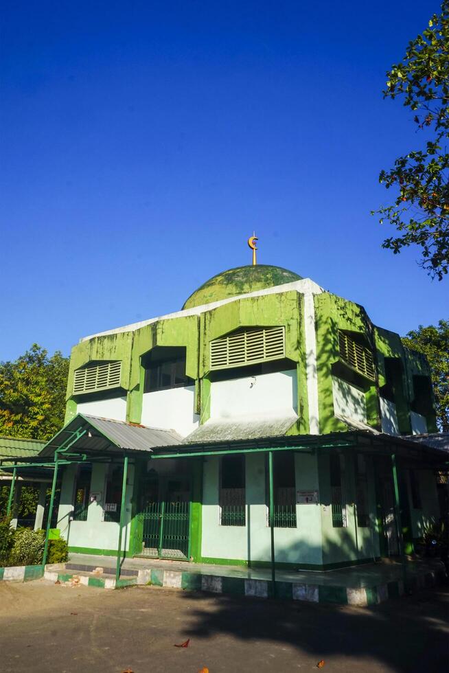 the view of the mosque and its dome looks out, creating a stunning view photo