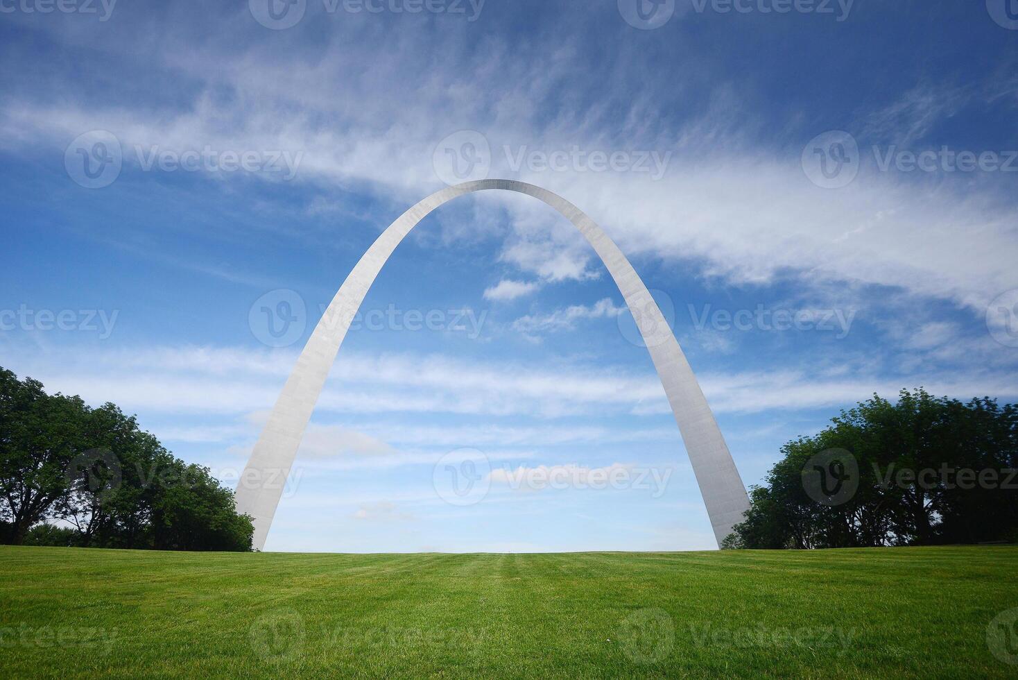 gate way arch photo