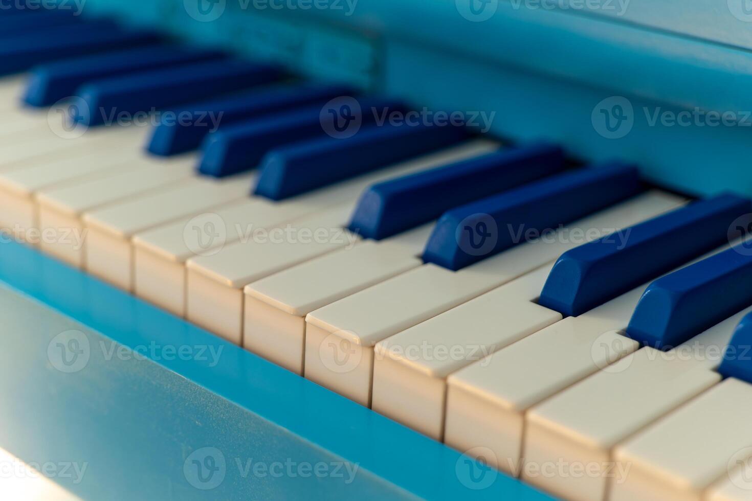 blue and white keyboard with the keys blue and white photo