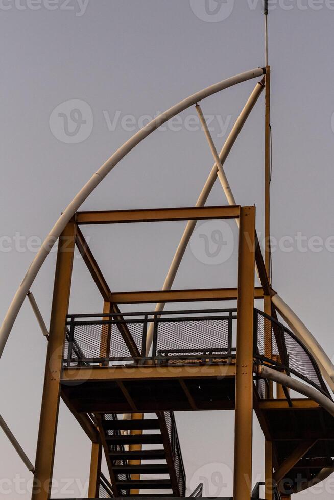 tower building made of iron structure photo
