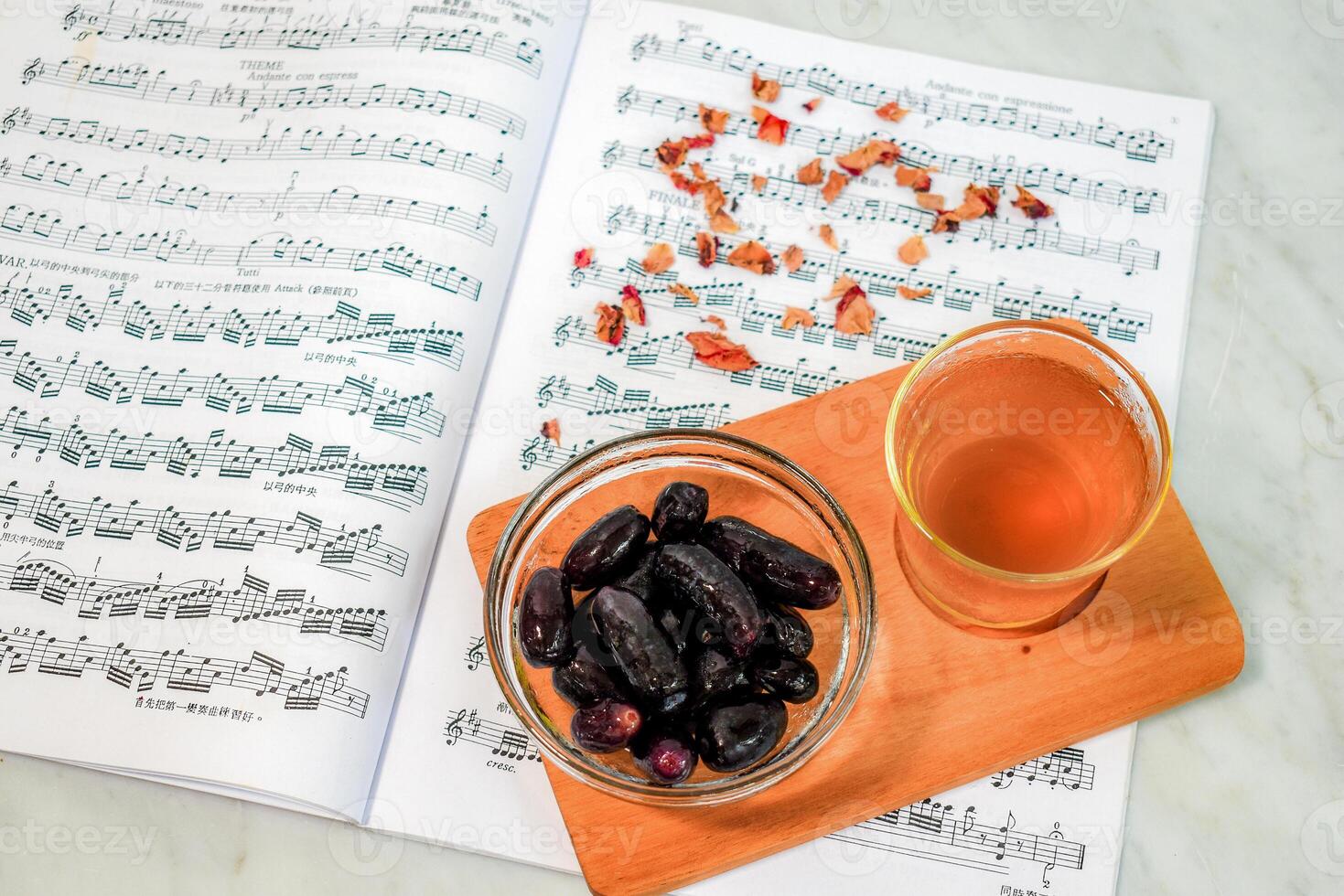 Snacking Time Composition photo