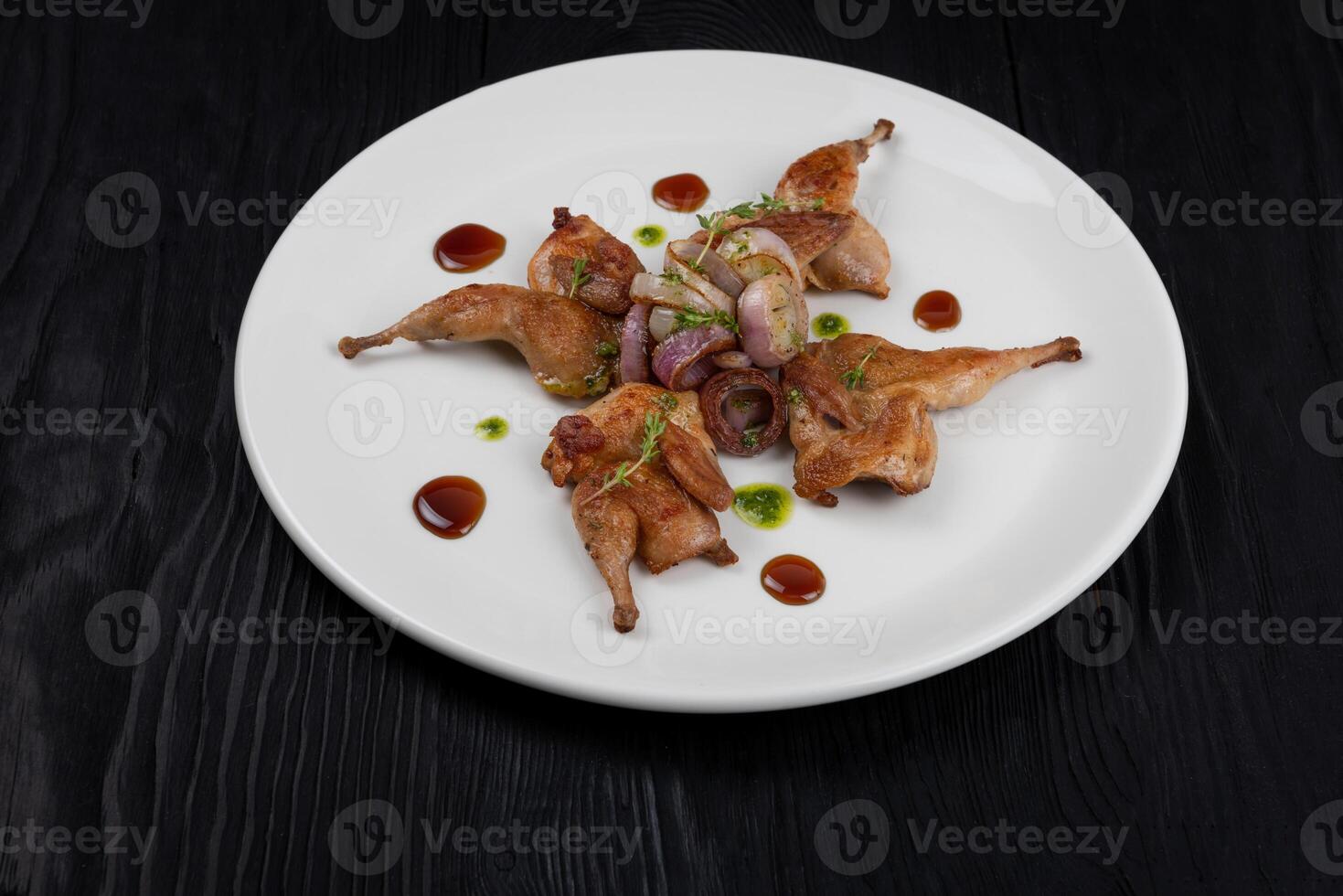 Roasted quails with vegetable photo