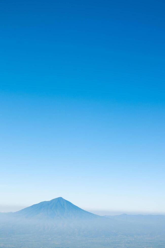 beautiful mountain peaks and grass, blue, nature, fresh, amazing, landscape photo