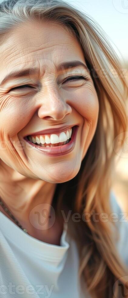 Portrait of a smiling woman with a white t-shirt photo