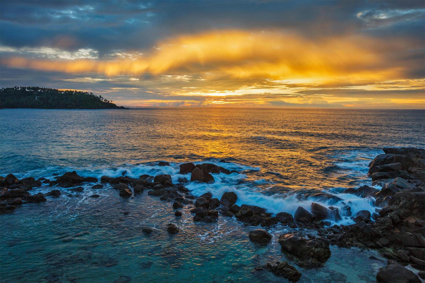 Ocean sunset. Mirissa, Sri Lanka photo