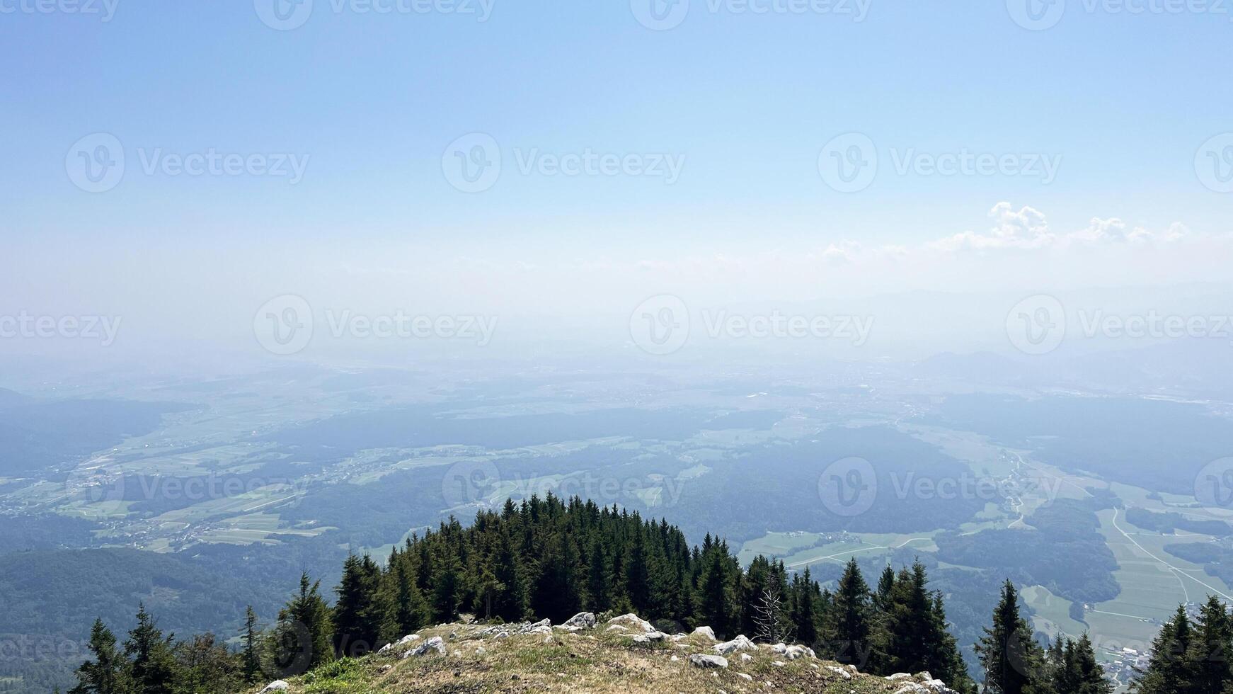 Tolsti vrh, 1715 m Kamnisko Savinjske Alpe Slovenia Peak Hiking photo
