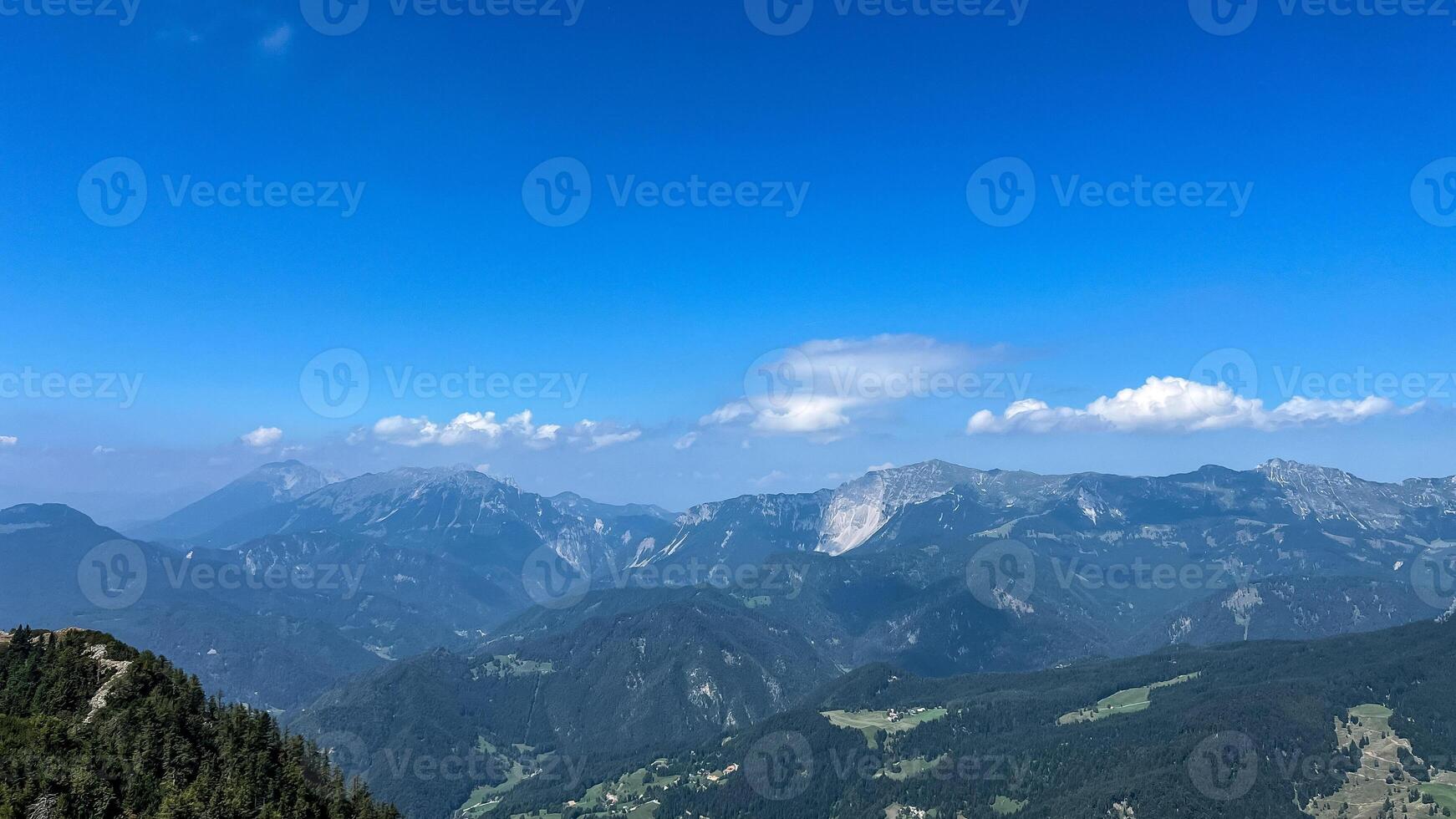 Tolsti vrh, 1715 m Kamnisko Savinjske Alpe Slovenia Peak Hiking photo
