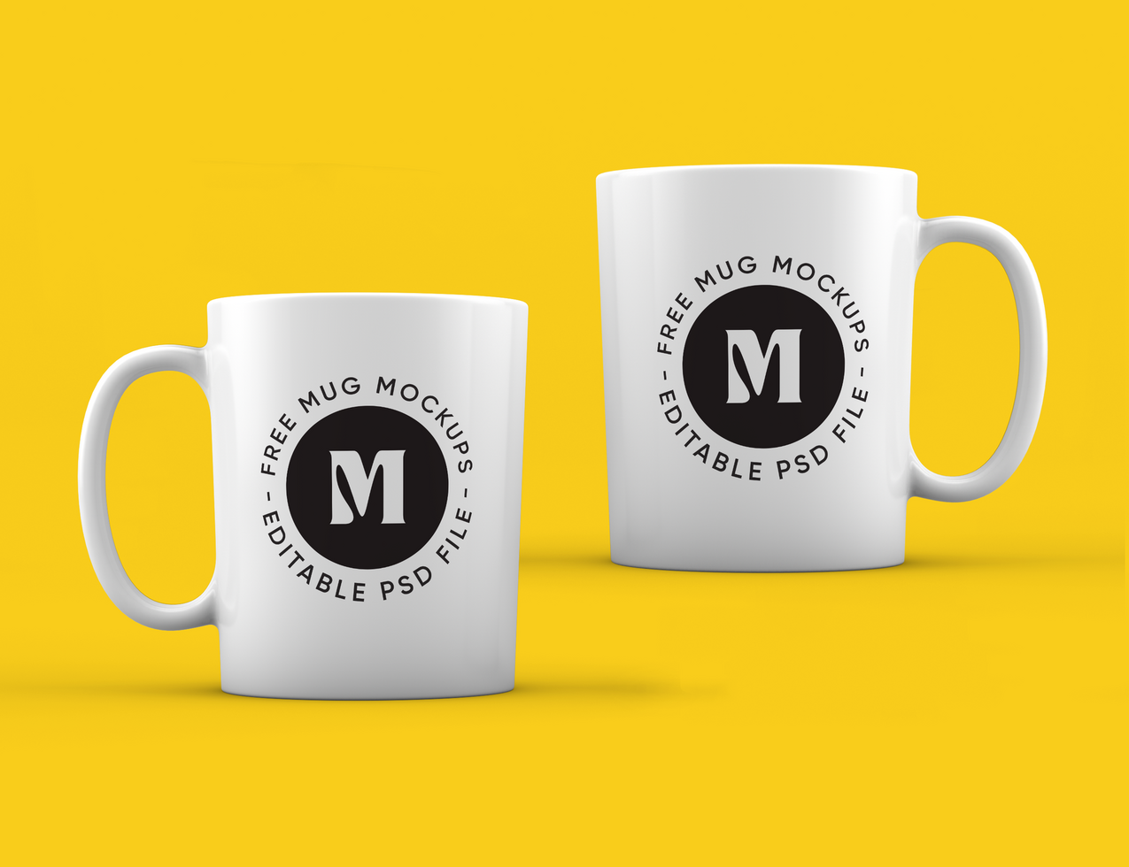 Mockup of two white mugs on yellow background psd