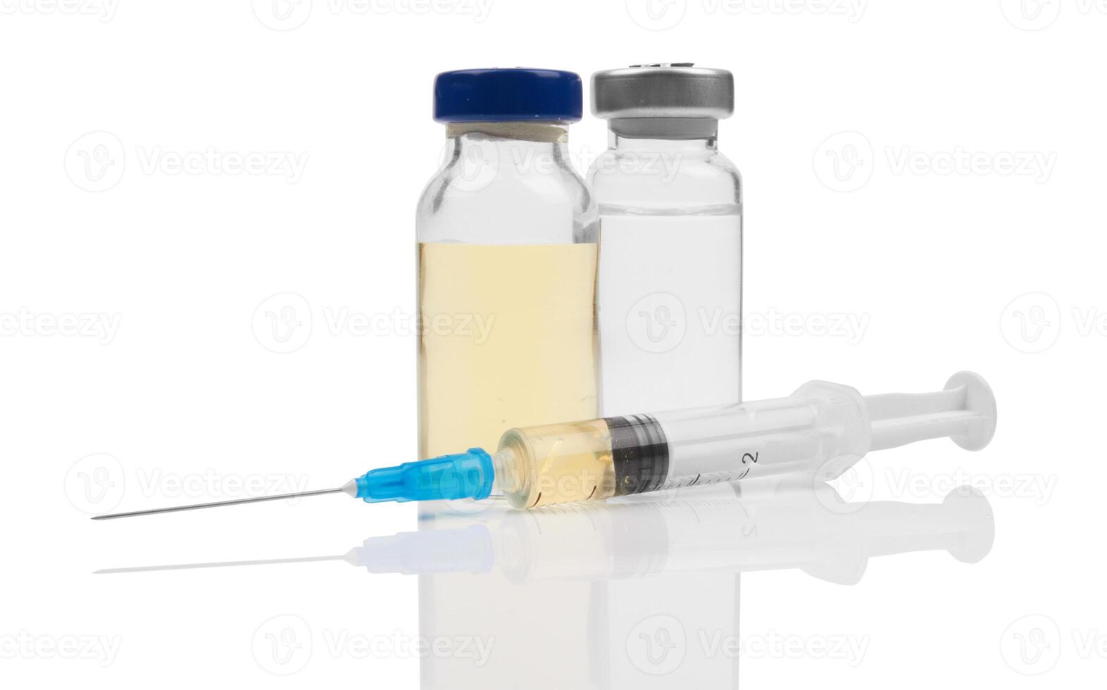 ampules and syringe photo