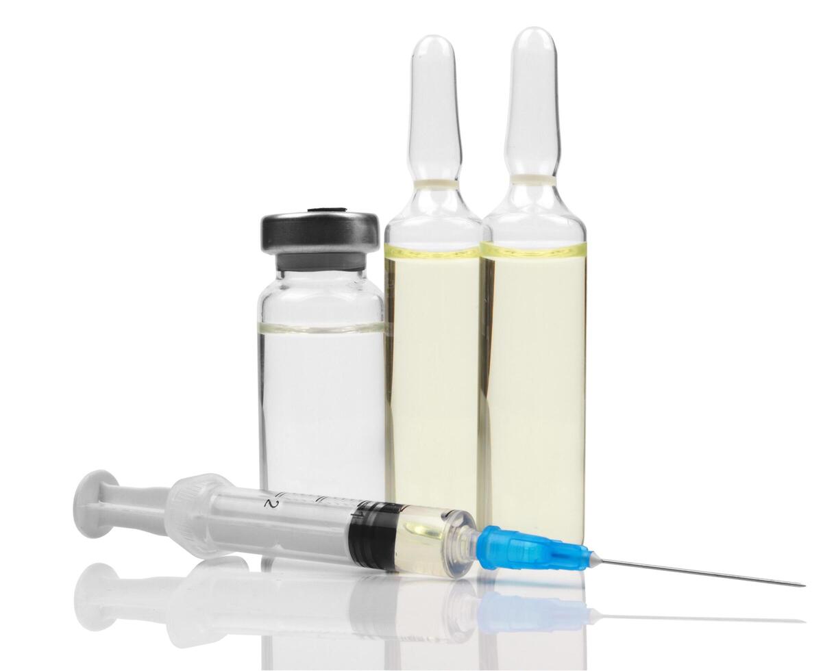 Ampules and syringe photo