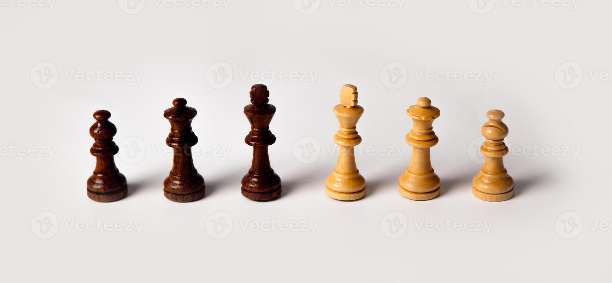 Number of chess pieces photo