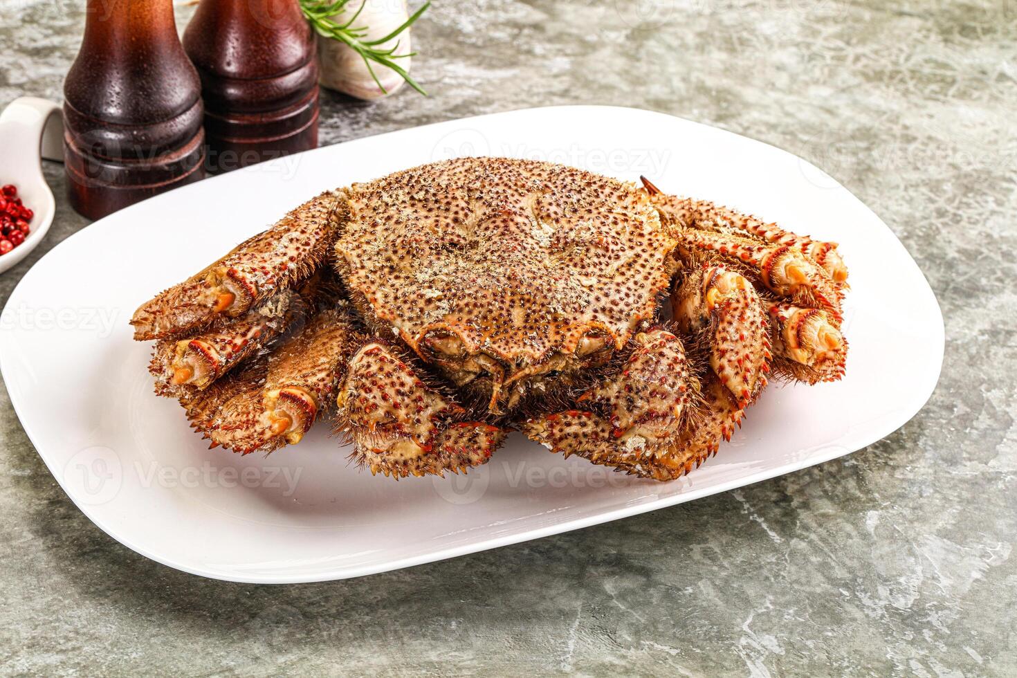 Delicous gurmet Steamed hairy crab photo