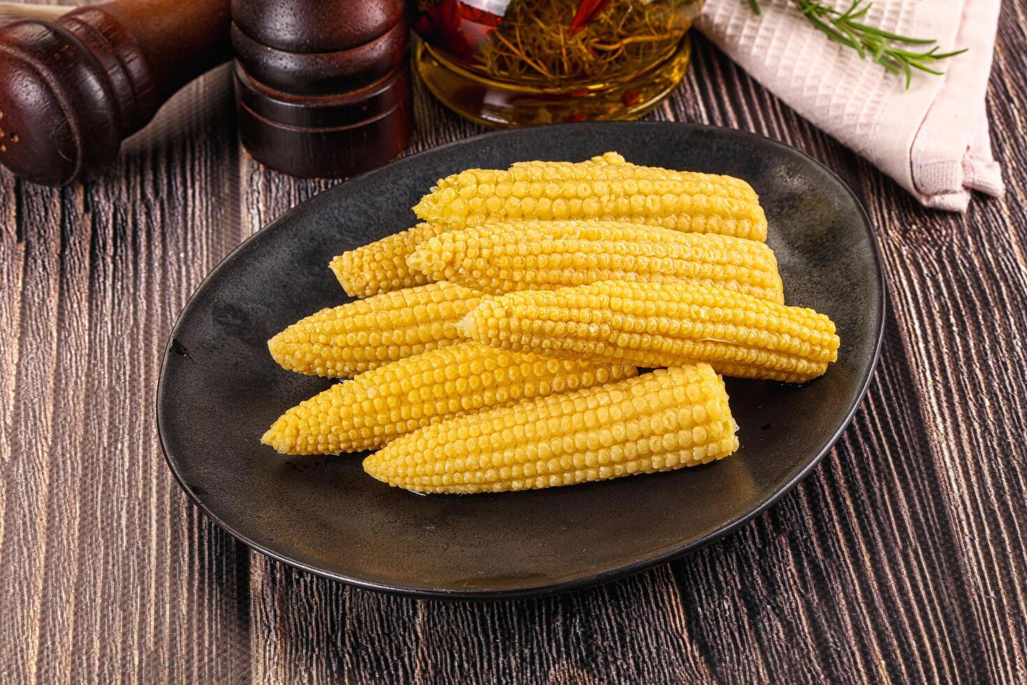 Canned baby mini corn cob photo