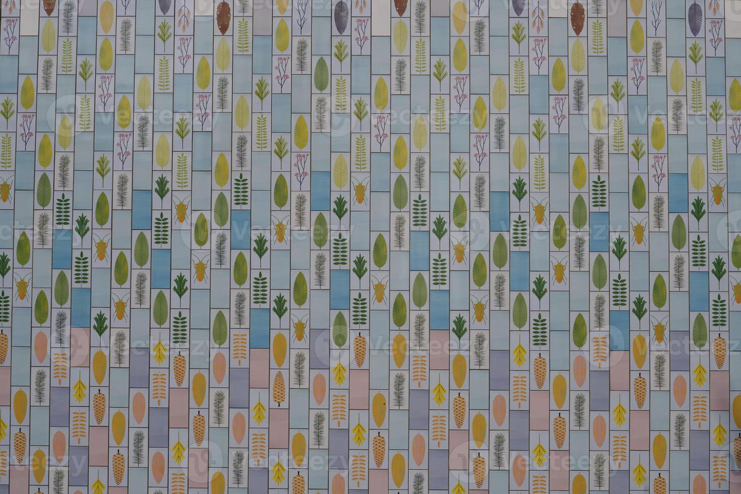 Leaf patterns on the wall shows seasons photo
