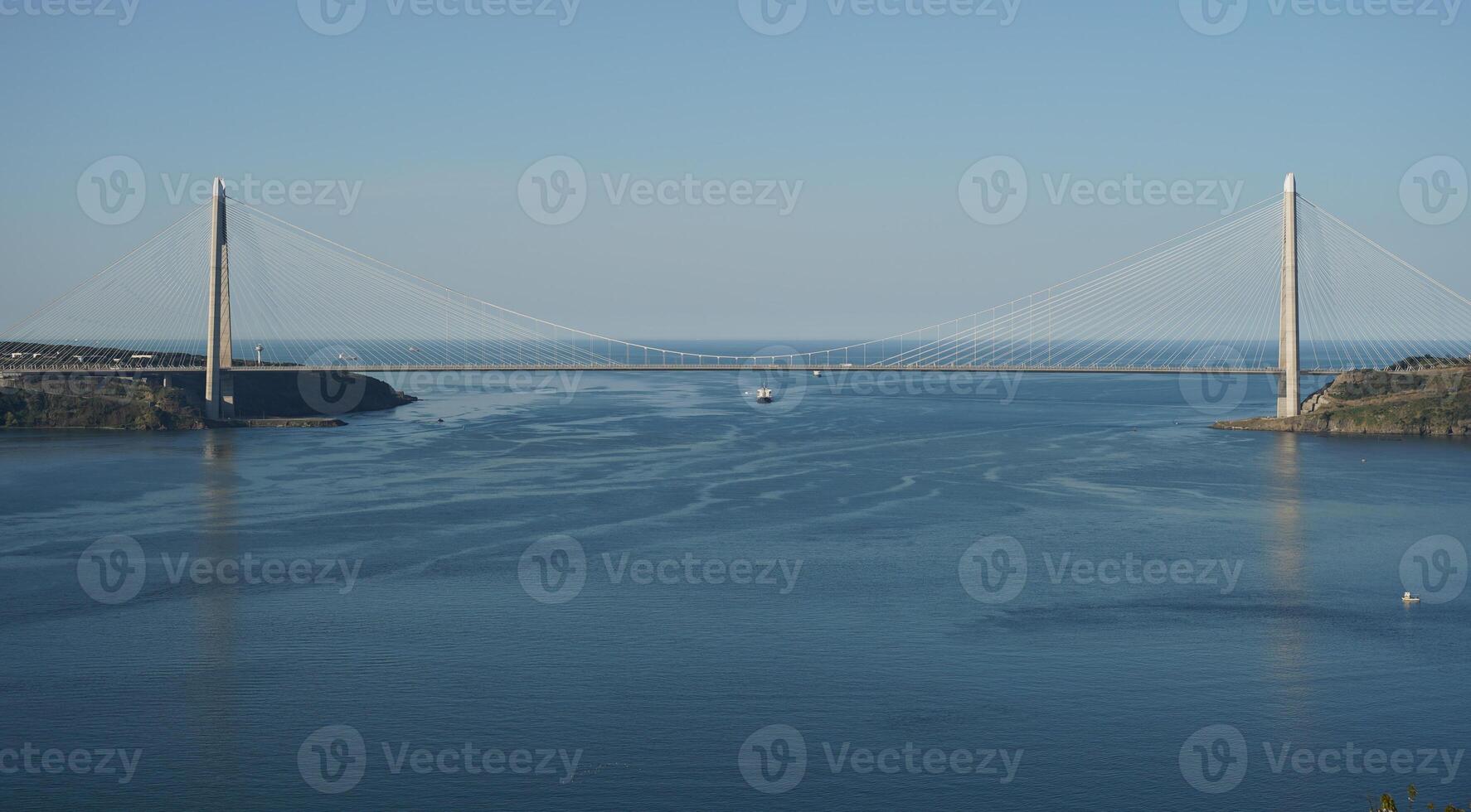 Yavuz Sultan Selim Bridge in Istanbul, Turkiye photo