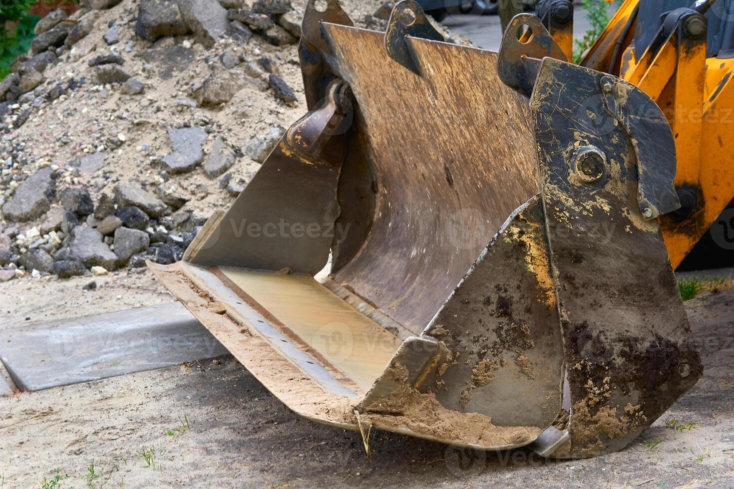 Excavator bulldozer bucket for for loading bulk cargo,road repair photo