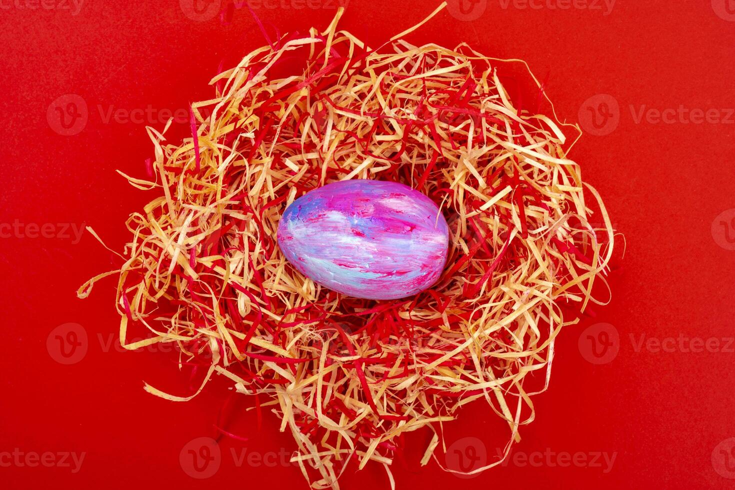 Purple easter egg. photo
