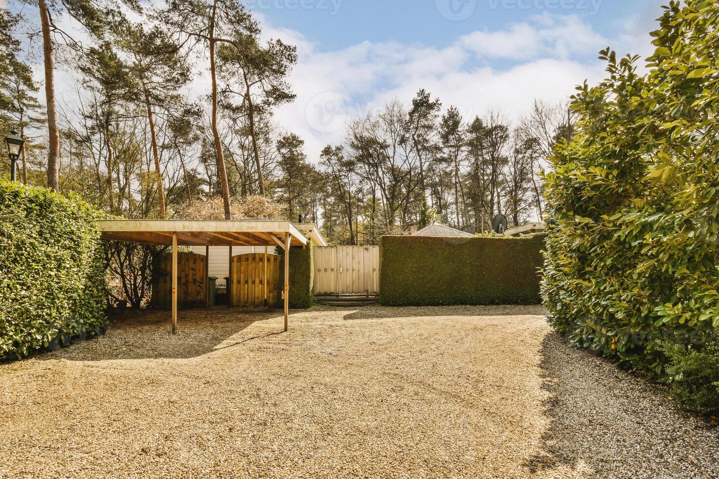 A gravel driveway photo