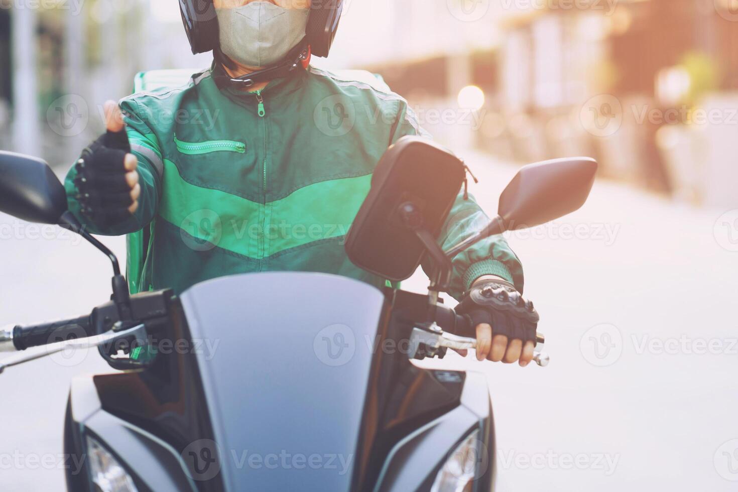 green rider Ready for fast food delivery with online applications photo