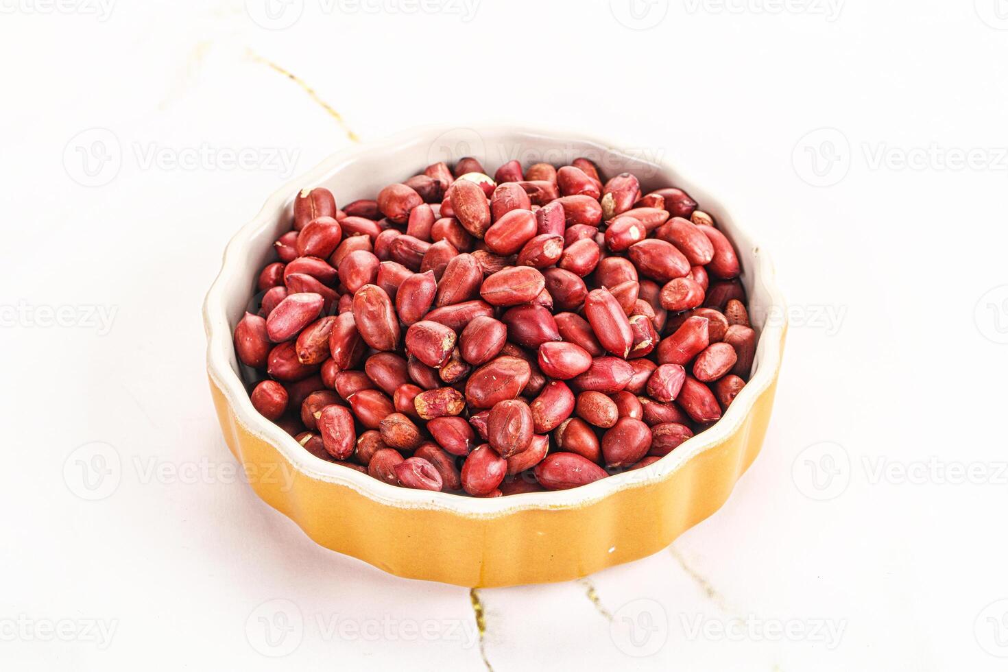 Raw peanut heap for roast photo