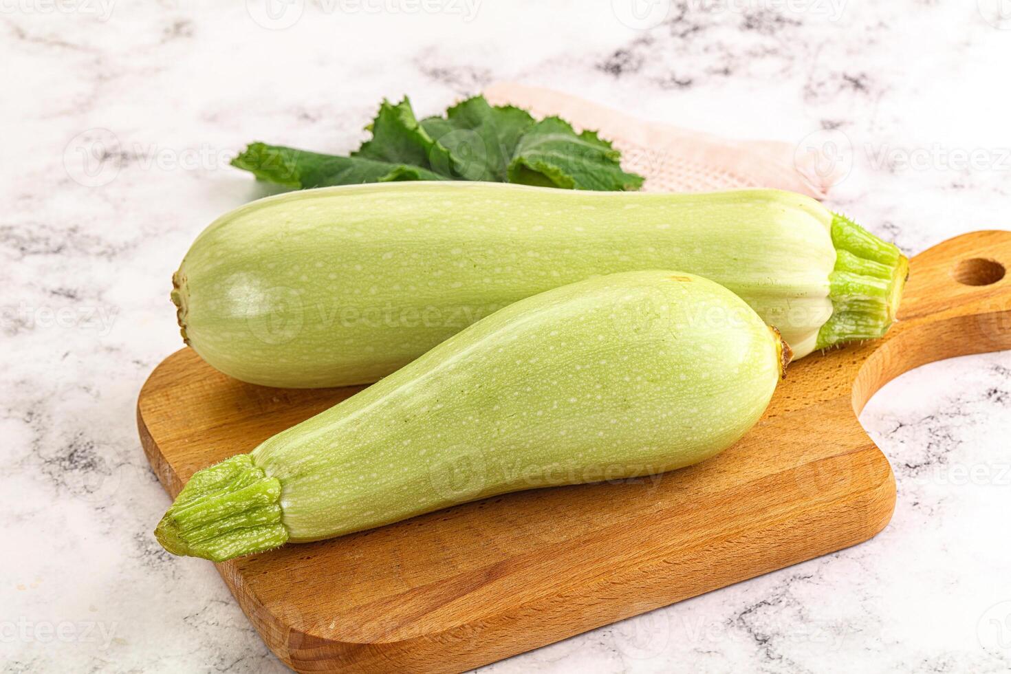 Raw frsh ripe zucchini vegetable photo