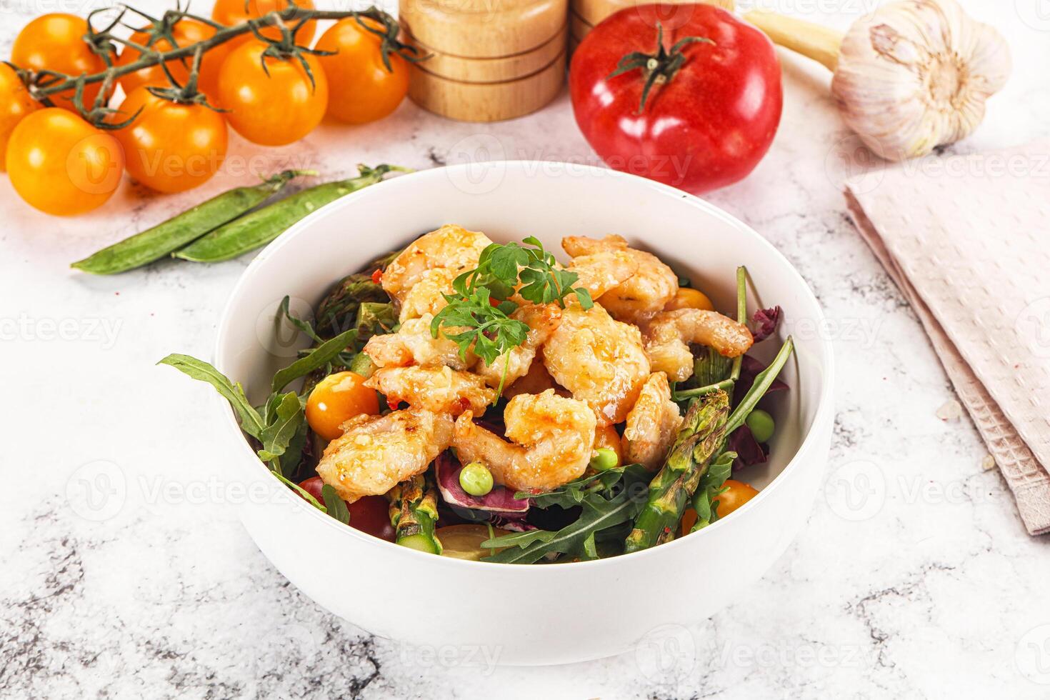 Gourmet salad with prawn and asparagus photo
