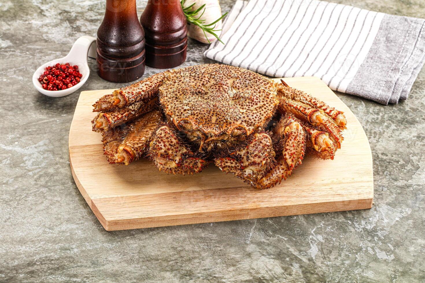 Delicous gurmet Steamed hairy crab photo
