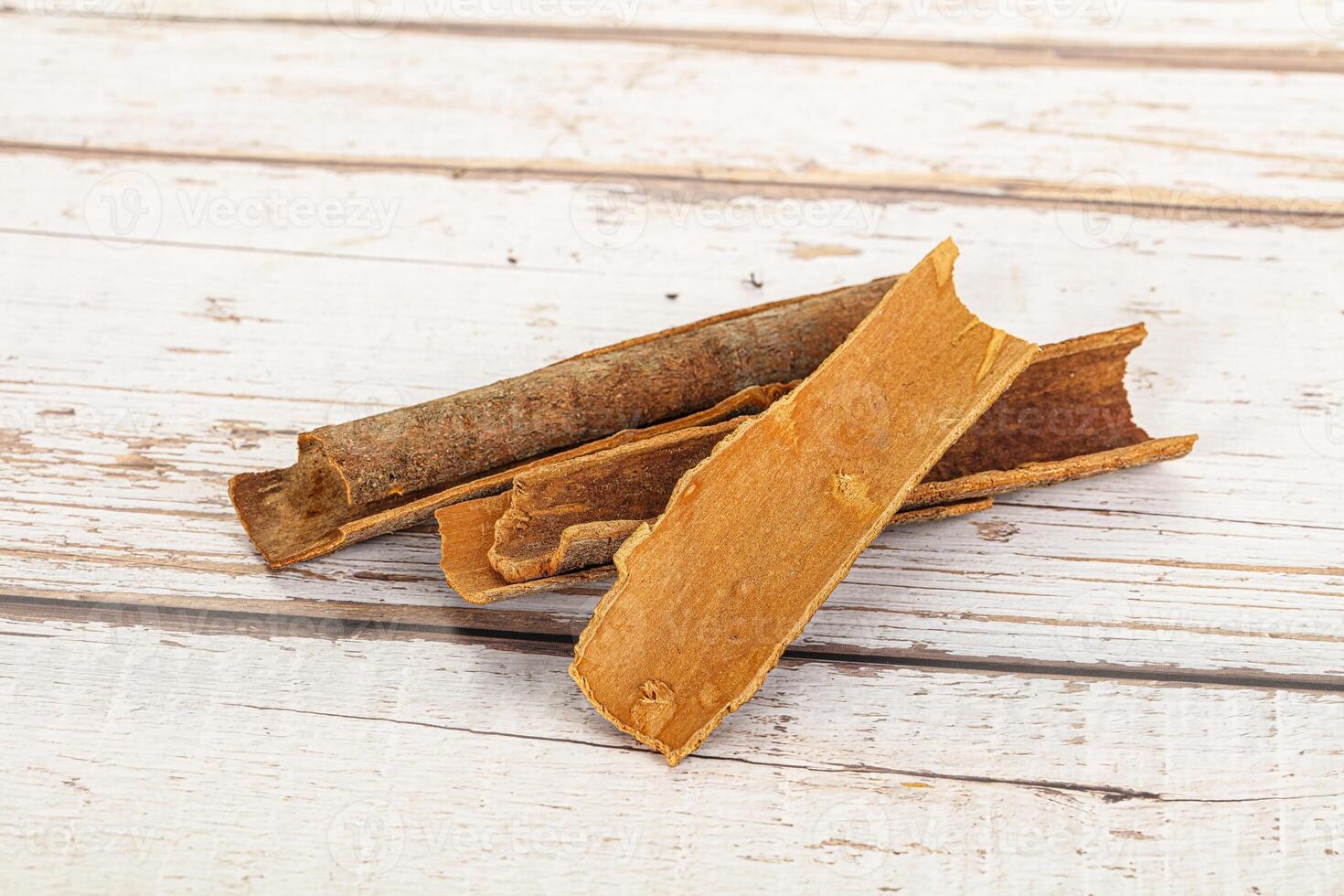 Natural wild organic cinnamon aroma photo