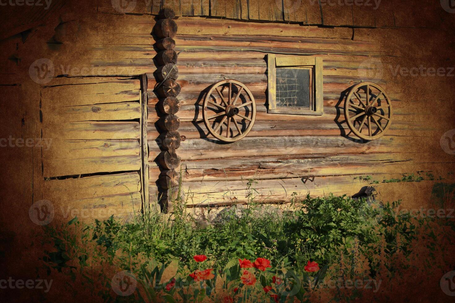 Old wooden wheel photo