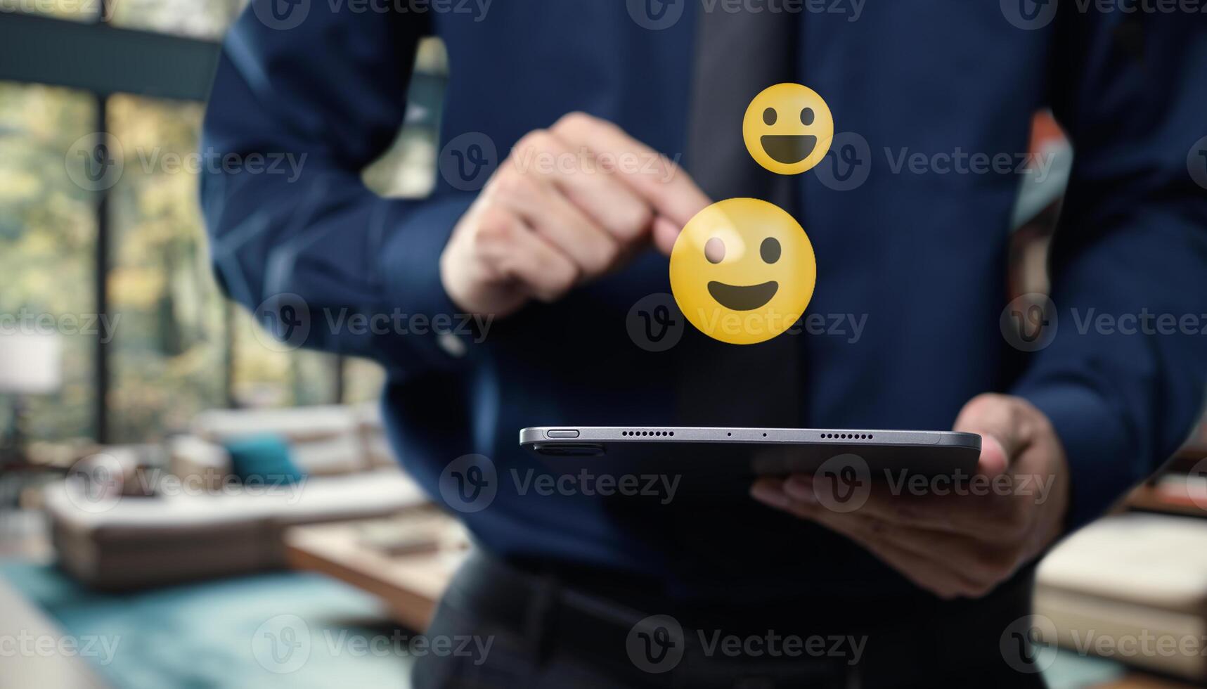 Displaying icons to convey emotions rather than using chat messages enhances visual communication photo