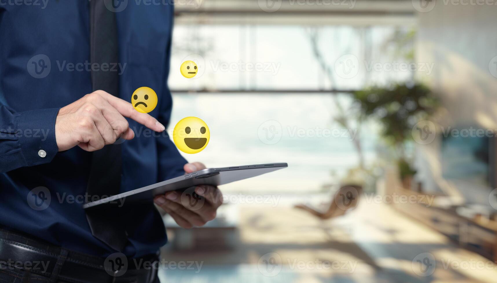 Displaying icons to convey emotions rather than using chat messages enhances visual communication photo