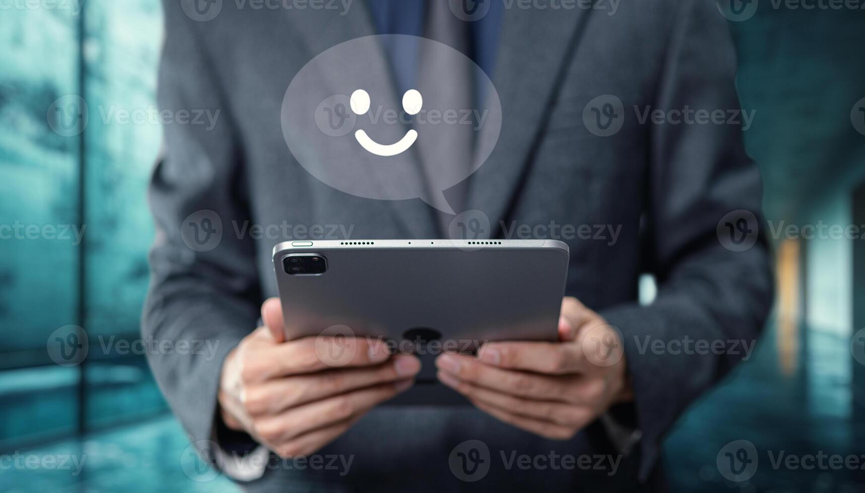 Displaying icons to convey emotions rather than using chat messages enhances visual communication photo