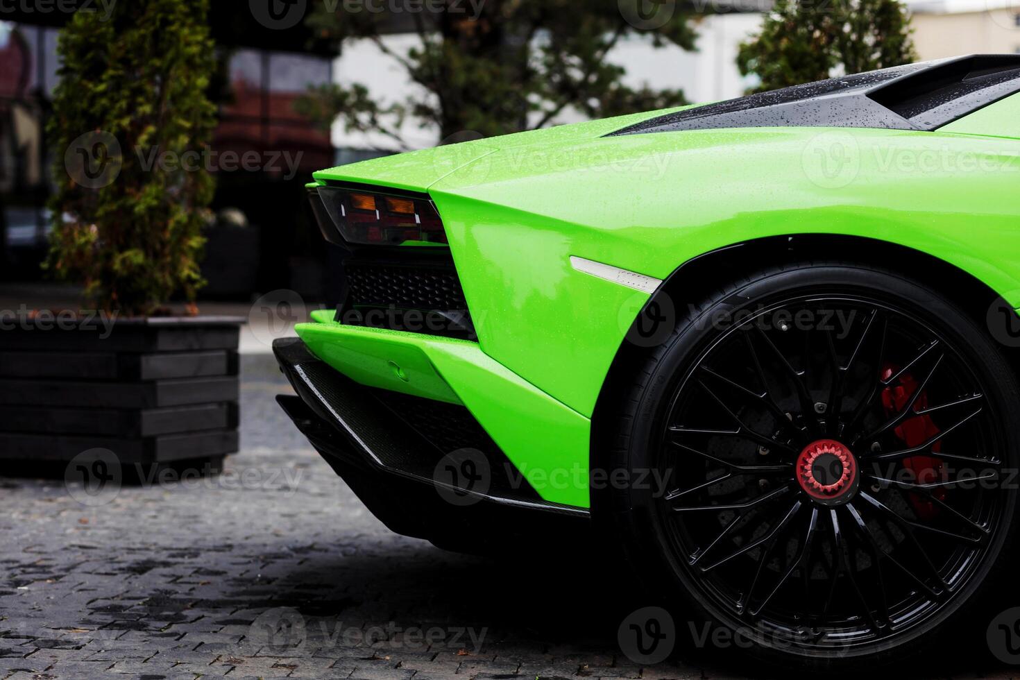 luxury fast automobile wheel. photo